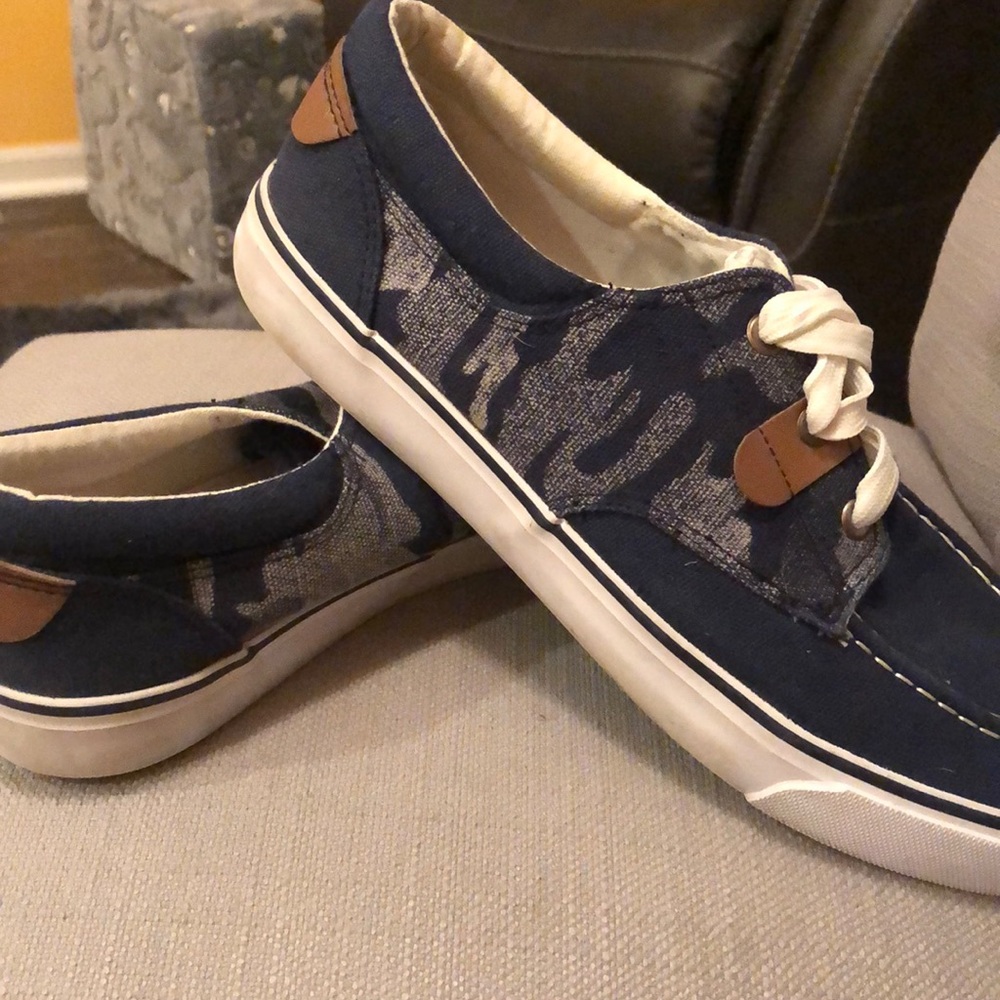 Blue camo print loafer. Union bay - Comfy!
